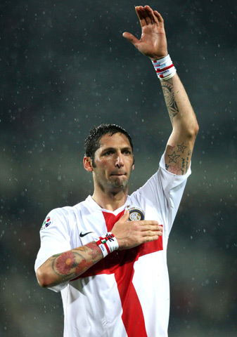 阿斯：西班牙考察帕尔马高中锋马特奥，与阿根廷争夺其代表权（阿斯报：西班牙考察帕尔马高中锋马特奥，正与阿根廷竞争其国家队代表资格）