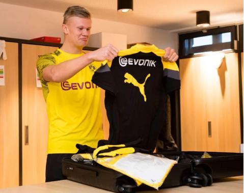 半场：巴萨4-1贝蒂斯，费兰戴帽，巴尔德吉传射，安东尼破门（半场战报：巴萨4-1领先贝蒂斯，费兰帽子戏法，巴尔德吉传射，安东尼建功）