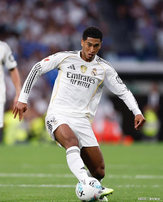 上光荣榜，大连英博一线队主教练李国旭获得辽宁五一劳动奖章（大连英博一线队主帅李国旭荣获辽宁五一劳动奖章，荣登光荣榜）