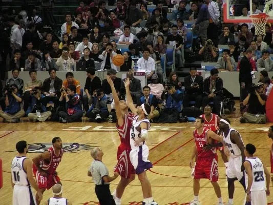 德利赫特：球队还不在想要的位置上，希望本赛季拿到欧冠资格（德利赫特称球队仍未到位，盼本赛季锁定欧冠席位）