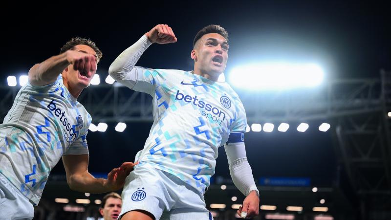 国足友谊赛战胜韩国展现新阵容（国足在友谊赛中击败韩国，新阵容亮相）