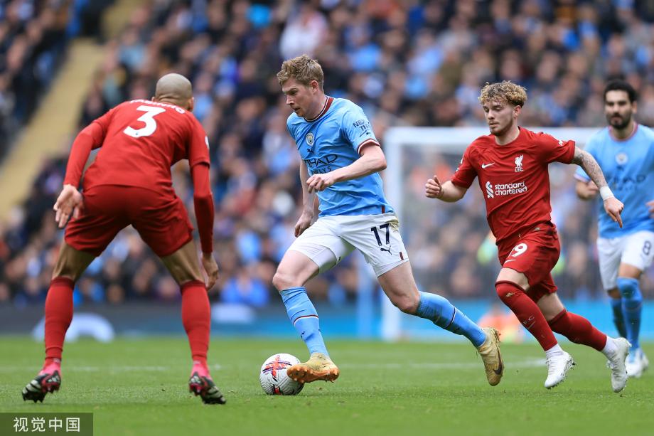 她是海港小球迷，女高中生与海港的故事（女高中生与海港：小球迷的成长记）