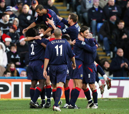 撞新秀墙！榜眼秀哈珀11中1&三分5中0仅得3分（状态低迷！榜眼哈珀11投1中、三分5投0中仅拿3分）