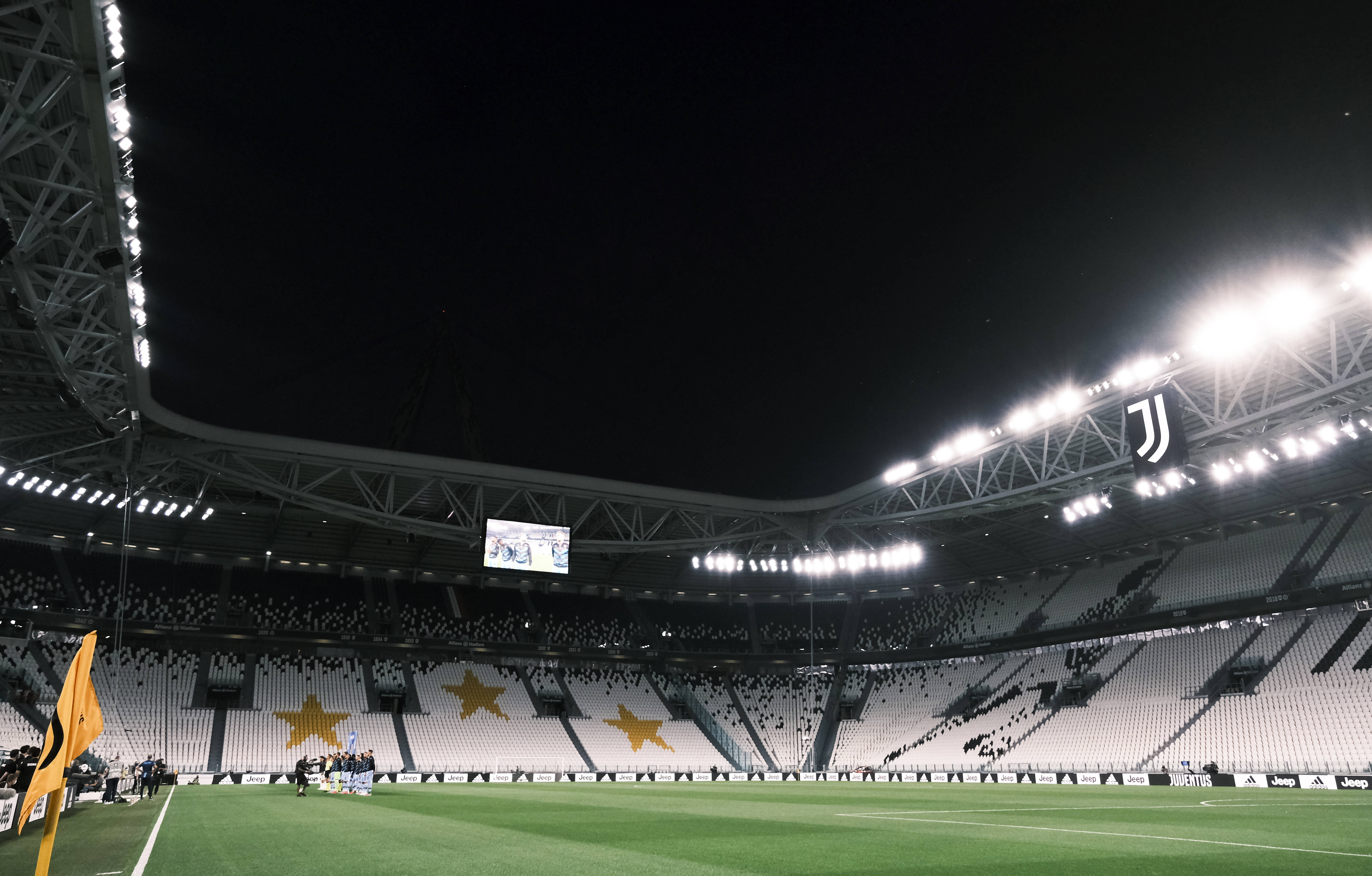 阿莱格里：还有很多其他的比赛，光靠28分哪也去不了（阿莱格里：赛程还长，靠28分走不远）