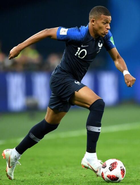 斯帕莱蒂：尤文要像真正的狮子，即便面对小老鼠也要全力以赴（斯帕莱蒂：尤文要做真正的狮子，哪怕对阵弱旅也必须倾尽全力）