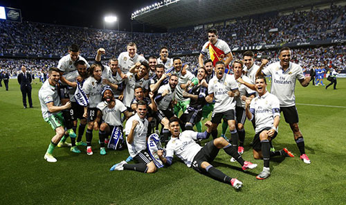 意大利杯尤文2-0乌迪内斯晋级，乔纳森-戴维、洛卡特利建功（意杯：尤文2-0击败乌迪内斯晋级，乔纳森-戴维与洛卡特利破门）