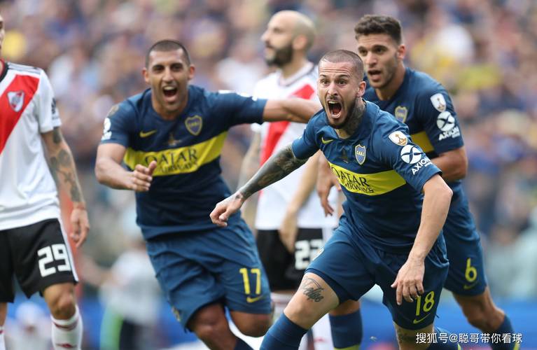 维斯塔潘起步良好暂时领跑，皮亚斯特里过掉诺里斯上至第2（维斯塔潘发车强势暂居榜首，皮亚斯特里超越诺里斯升至第二）