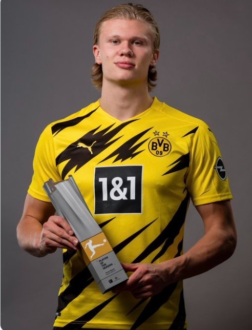 莫雷托：那不勒斯将与孔蒂会谈，讨论是否以及如何继续合作（莫雷托：那不勒斯将与孔蒂会面，商讨是否继续合作及具体方案）