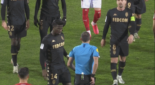 阿森纳vs伯恩利法国球员表现：萨利巴完成任务（阿森纳战伯恩利：法国帮表现出色，萨利巴圆满完成任务）