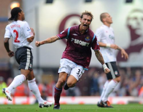 半场战报：皇家社会1-0赫罗纳，贡萨洛-格德斯破门（半场战况：贡萨洛-格德斯破门，皇家社会暂1-0领先赫罗纳）