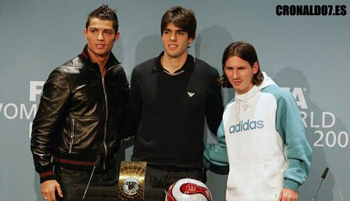 世界波，西乙阿尔瓦塞特球员莫尔西略打进一个超远距离进球（西乙阿尔瓦塞特球员莫尔西略轰入超远距离世界波）