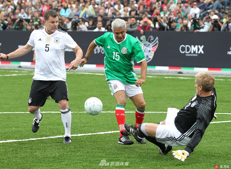 科尔：波杰打出了本赛季最佳表现，这才是我们认识的那个他（科尔称波杰奉献赛季最佳一战：这才是我们熟悉的他）